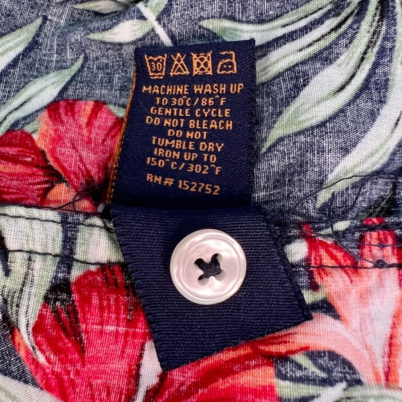 Men’s Hawaiian Aloha Shirt by Gentleman’s Outfitters - Picture 12 of 12